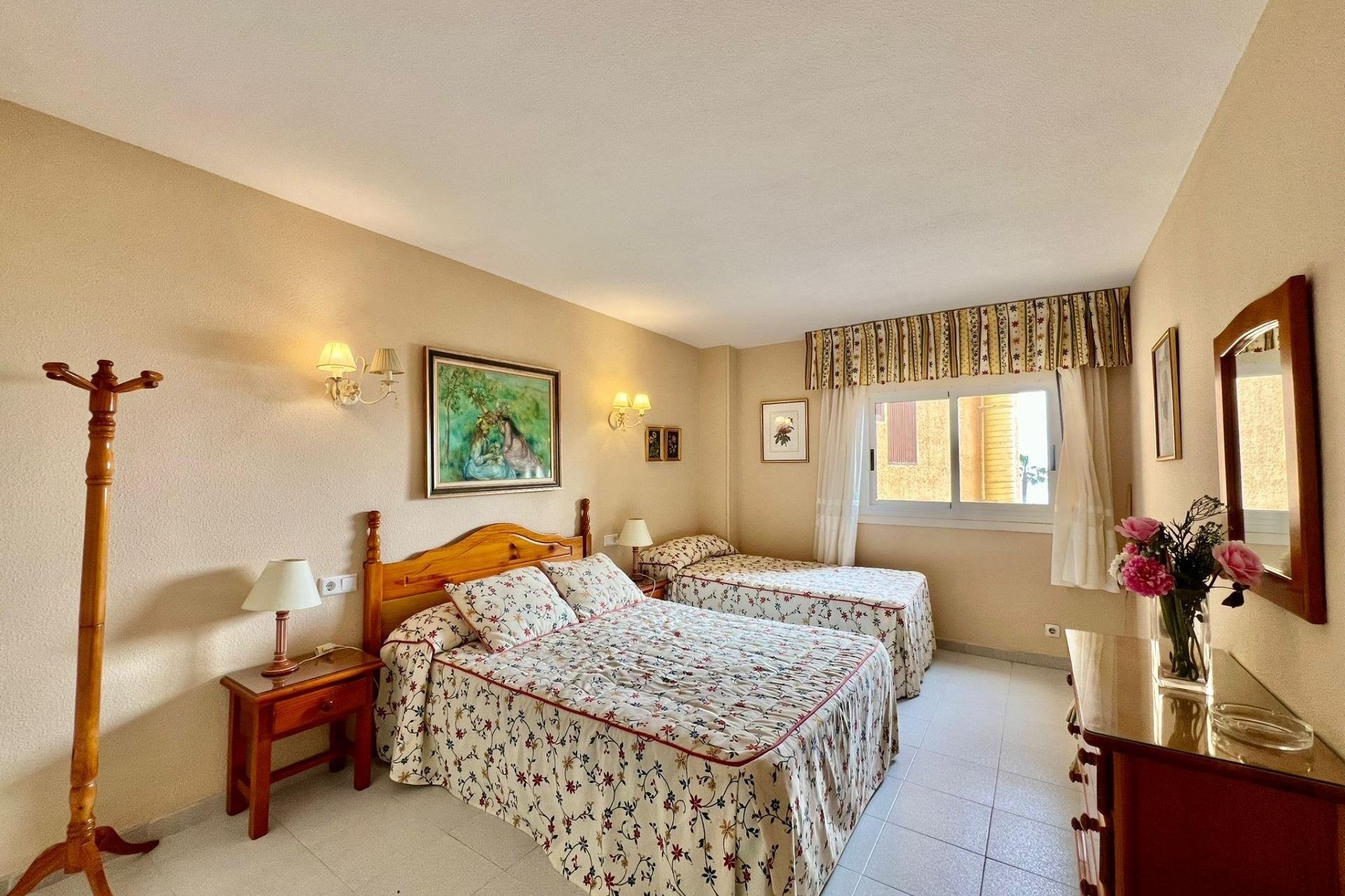 Revente - Apartamento -
Torrevieja - Playa del Cura