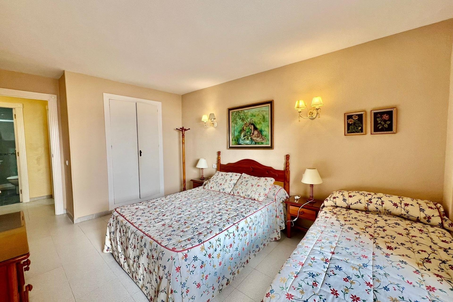 Revente - Apartamento -
Torrevieja - Playa del Cura
