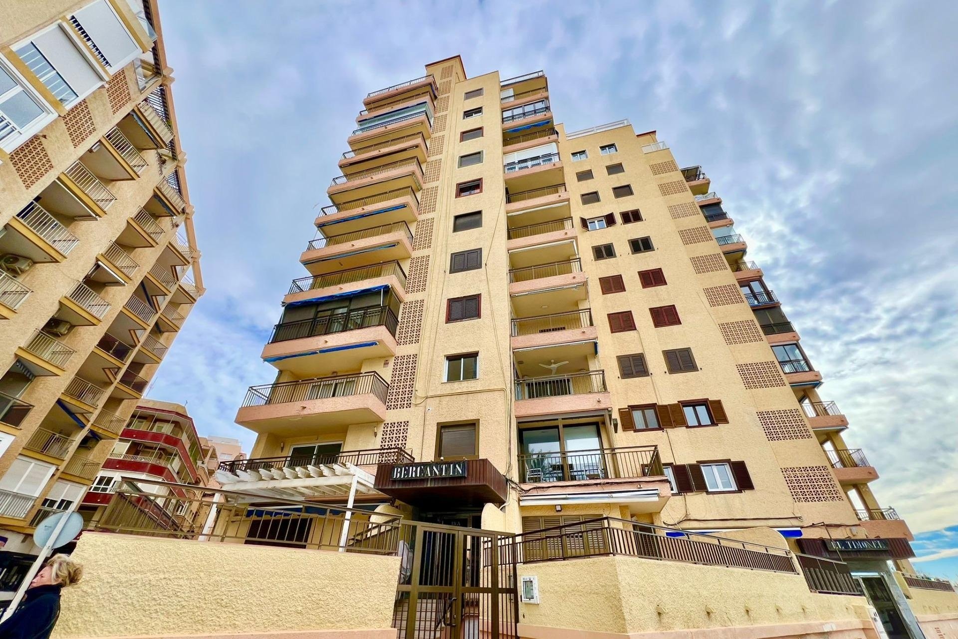 Revente - Apartamento -
Torrevieja - Playa del Cura