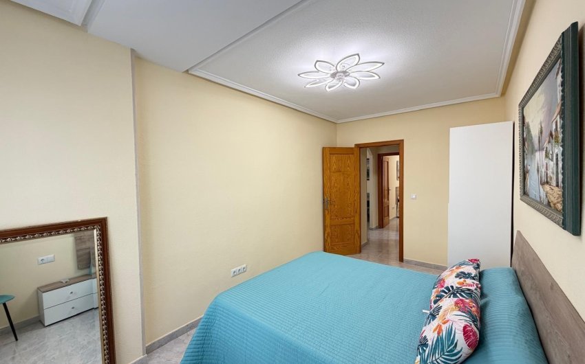 Revente - Apartamento -
Torrevieja - Playa del Cura