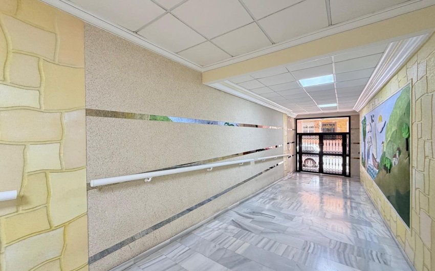 Revente - Apartamento -
Torrevieja - Playa del Cura