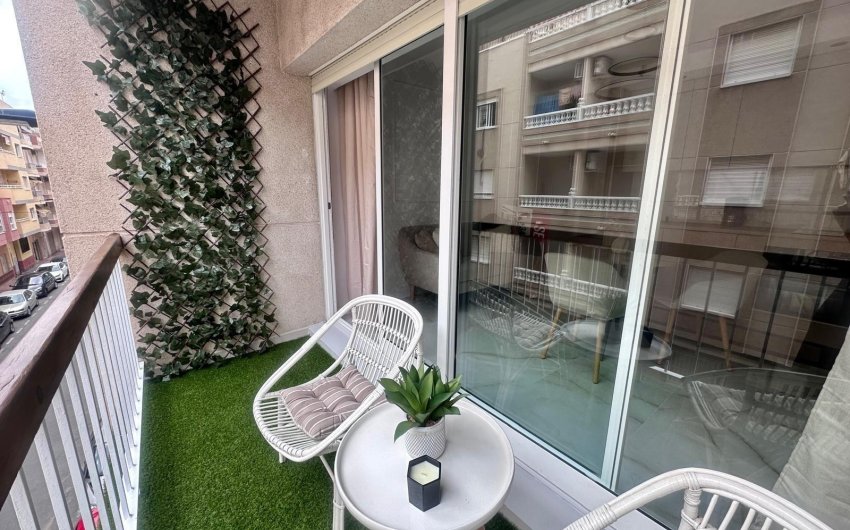 Revente - Apartamento -
Torrevieja - Playa del Cura