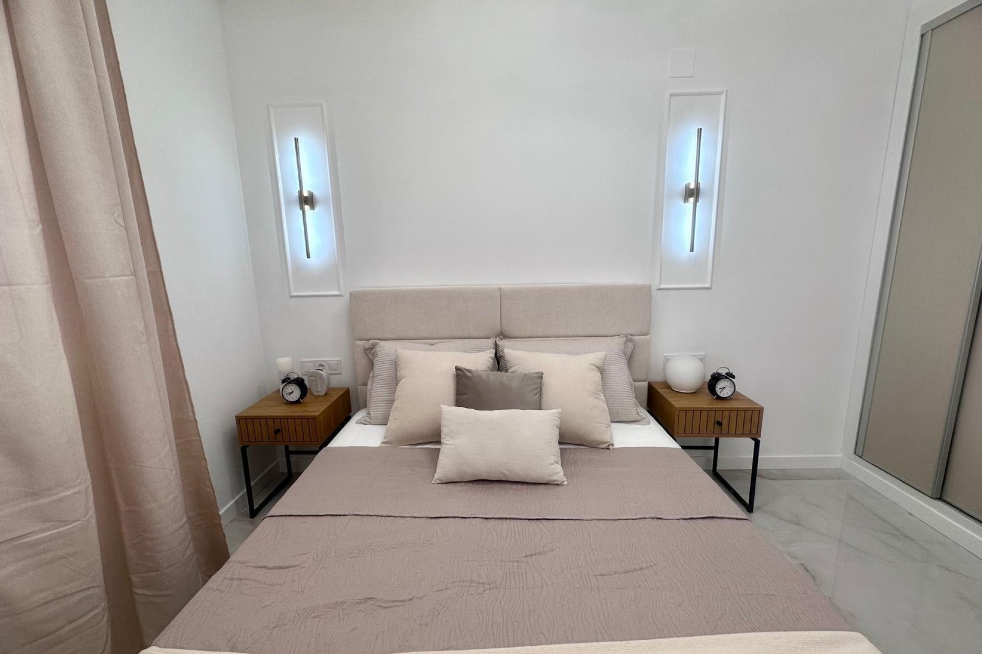 Revente - Apartamento -
Torrevieja - Playa del Cura