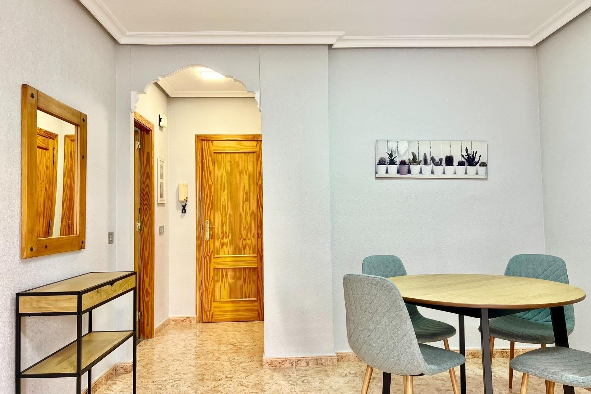 Revente - Apartamento -
Torrevieja - Playa del Cura