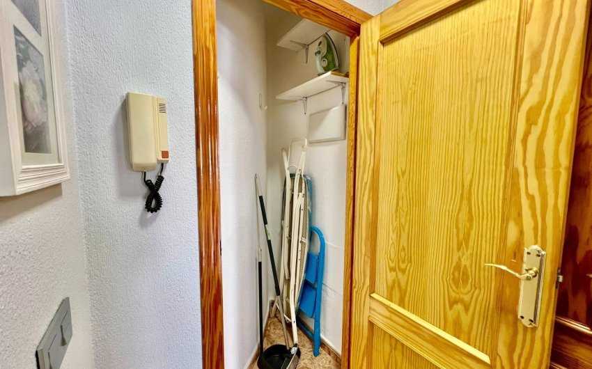 Revente - Apartamento -
Torrevieja - Playa del Cura