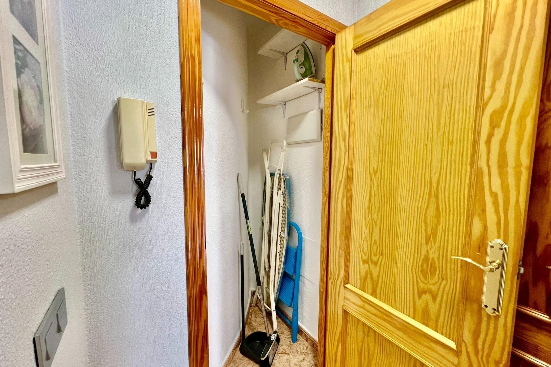 Revente - Apartamento -
Torrevieja - Playa del Cura