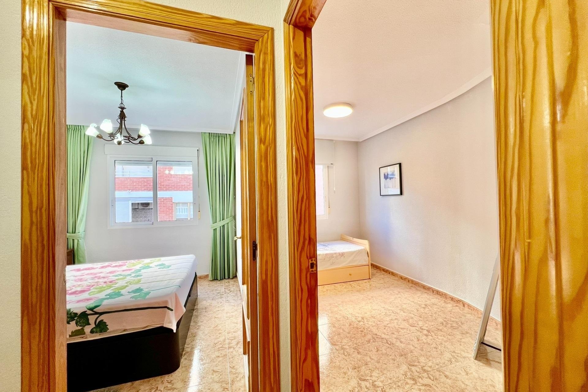 Revente - Apartamento -
Torrevieja - Playa del Cura