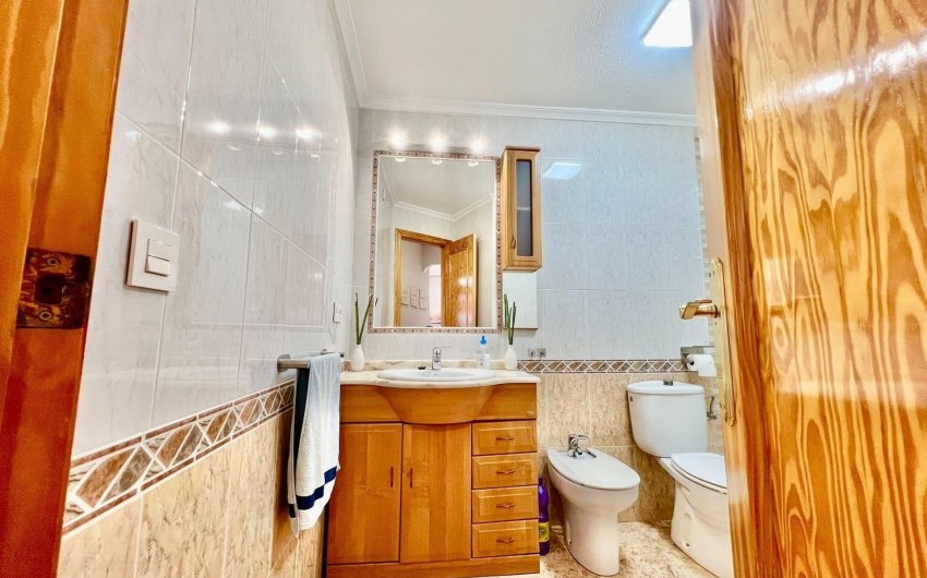 Revente - Apartamento -
Torrevieja - Playa del Cura
