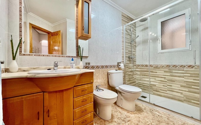 Revente - Apartamento -
Torrevieja - Playa del Cura