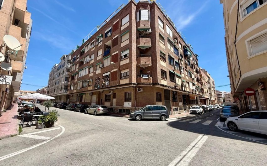 Revente - Apartamento -
Torrevieja - Playa del Cura