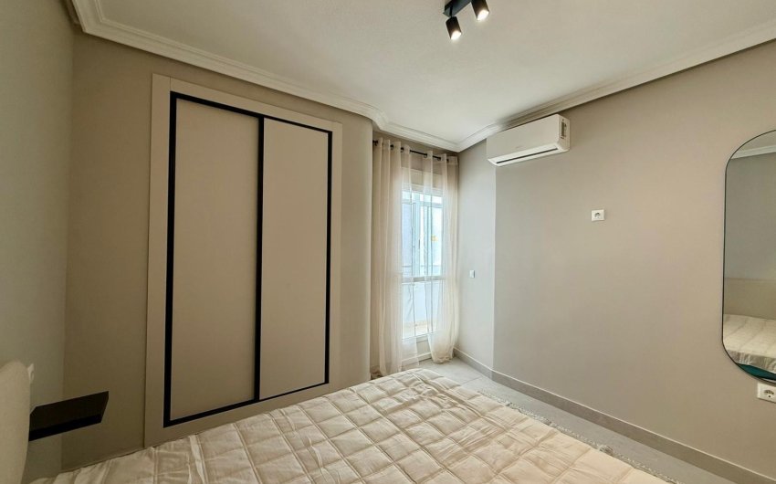 Revente - Apartamento -
Torrevieja - Playa del Cura