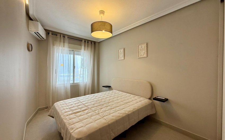 Revente - Apartamento -
Torrevieja - Playa del Cura