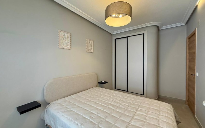 Revente - Apartamento -
Torrevieja - Playa del Cura