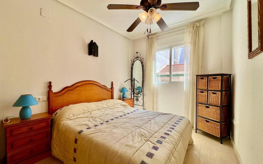 Revente - Apartamento -
Torrevieja - Playa del Cura