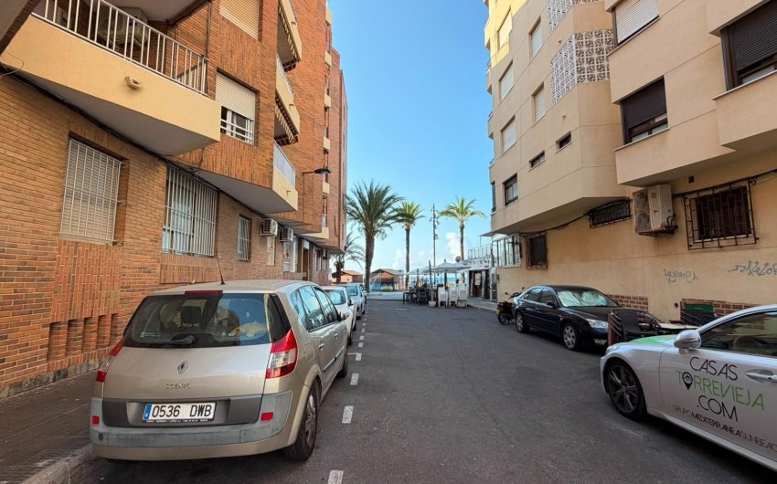 Revente - Apartamento -
Torrevieja - Playa del Cura