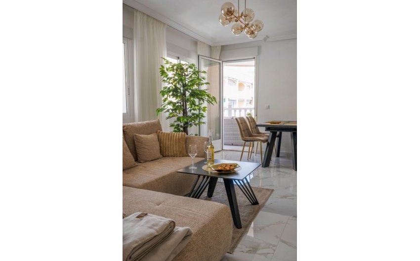 Revente - Apartamento -
Torrevieja - Playa del Cura