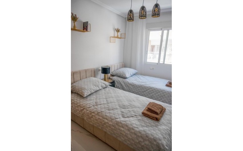 Revente - Apartamento -
Torrevieja - Playa del Cura