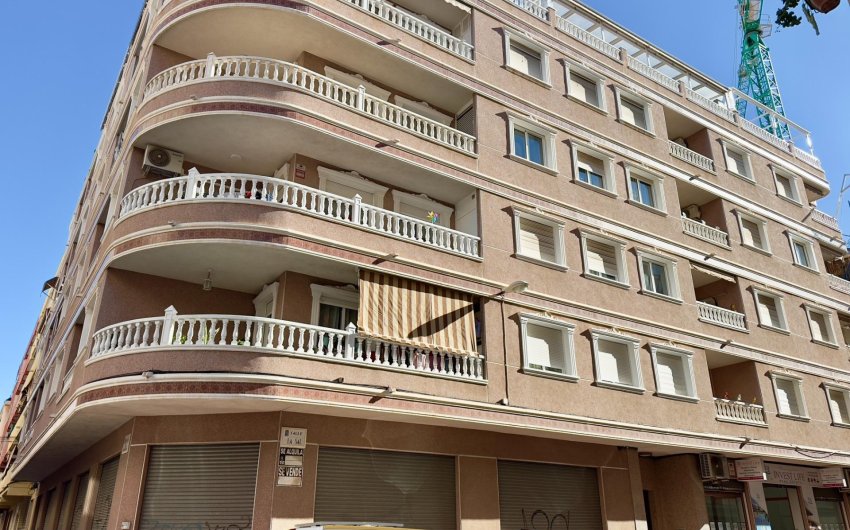Revente - Apartamento -
Torrevieja - Playa del Cura