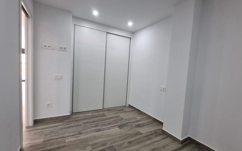 Revente - Apartamento -
Torrevieja - Playa del Cura