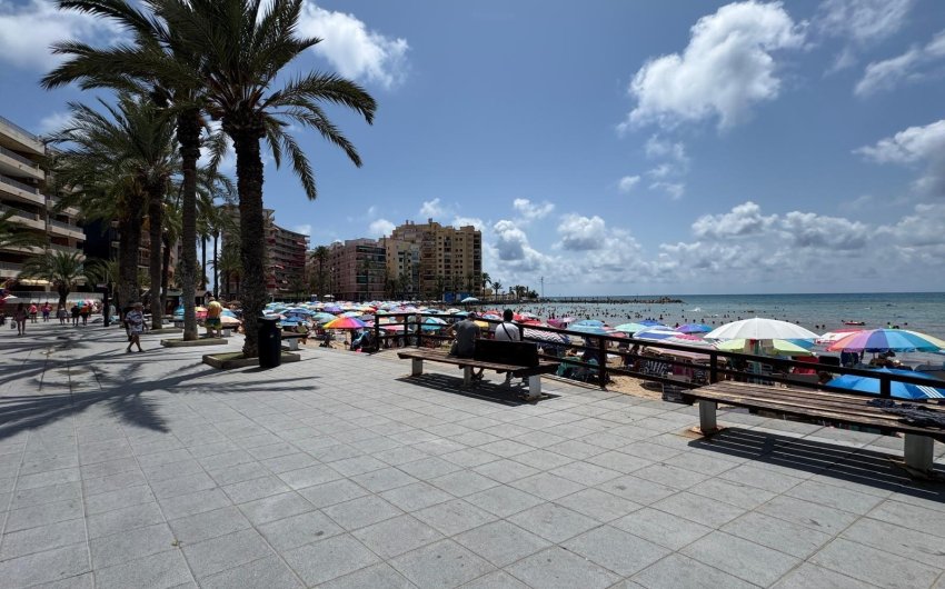 Revente - Apartamento -
Torrevieja - Playa del Cura