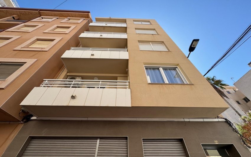 Revente - Apartamento -
Torrevieja - Playa del Cura