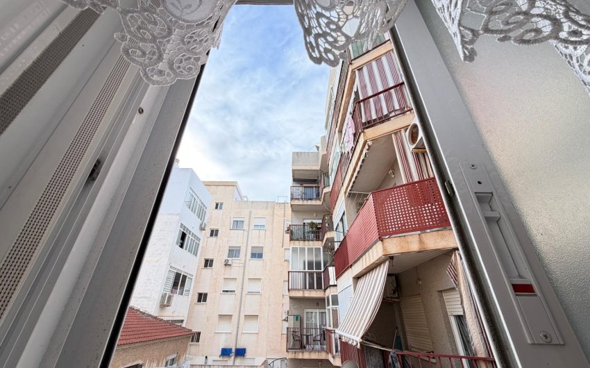 Revente - Apartamento -
Torrevieja - Playa del Cura