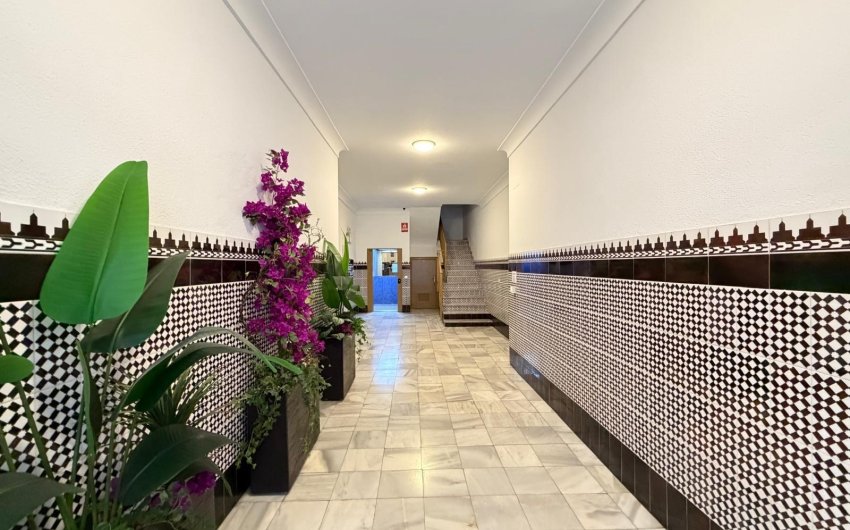 Revente - Apartamento -
Torrevieja - Playa del Cura