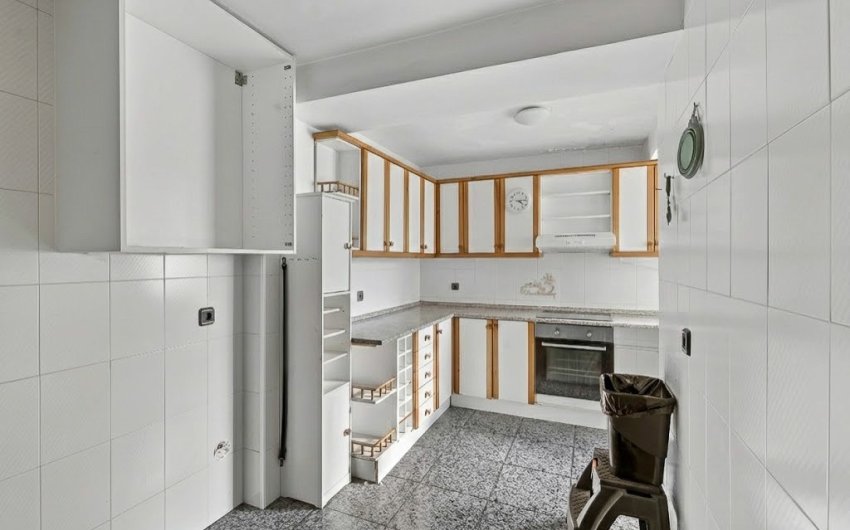 Revente - Apartment -
Alicante - Center