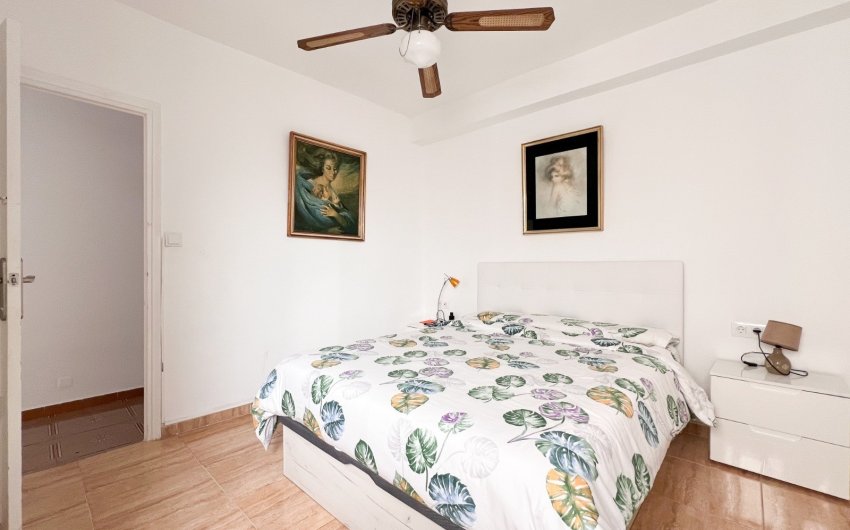 Revente - Apartment -
Alicante - Center