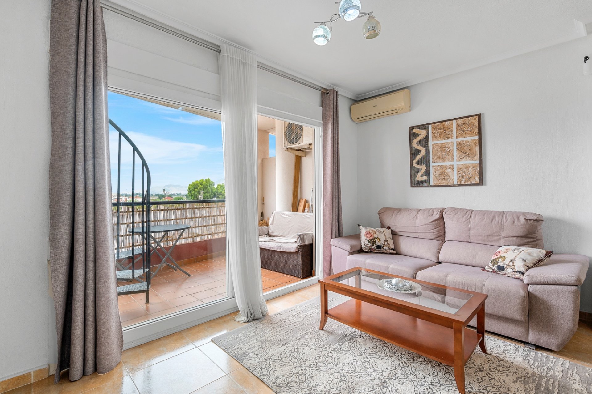 Revente - Apartment -
Almoradí