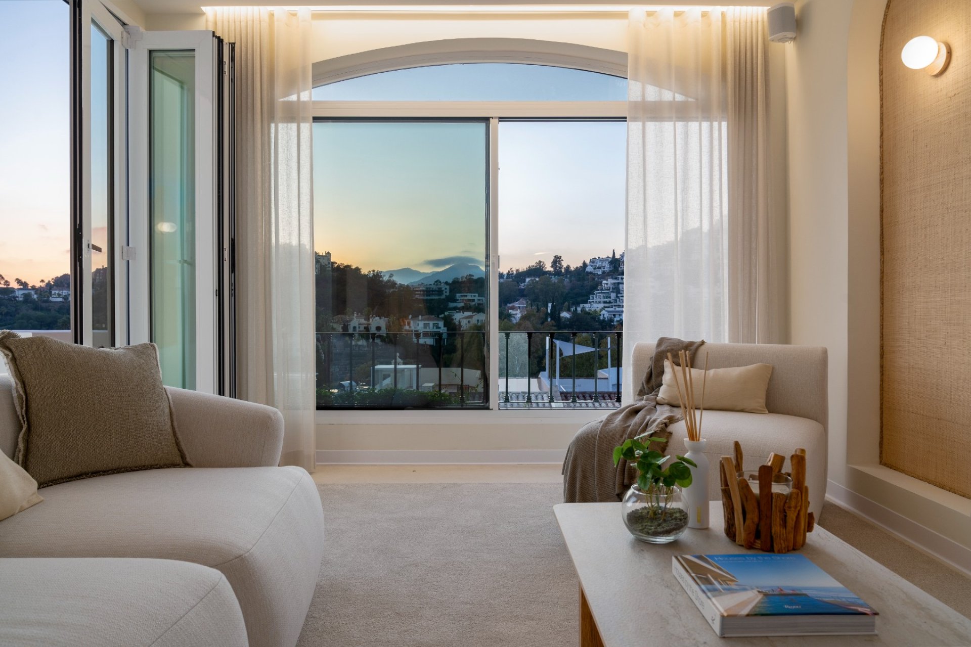 Revente - Apartment -
Benahavis - La Quinta