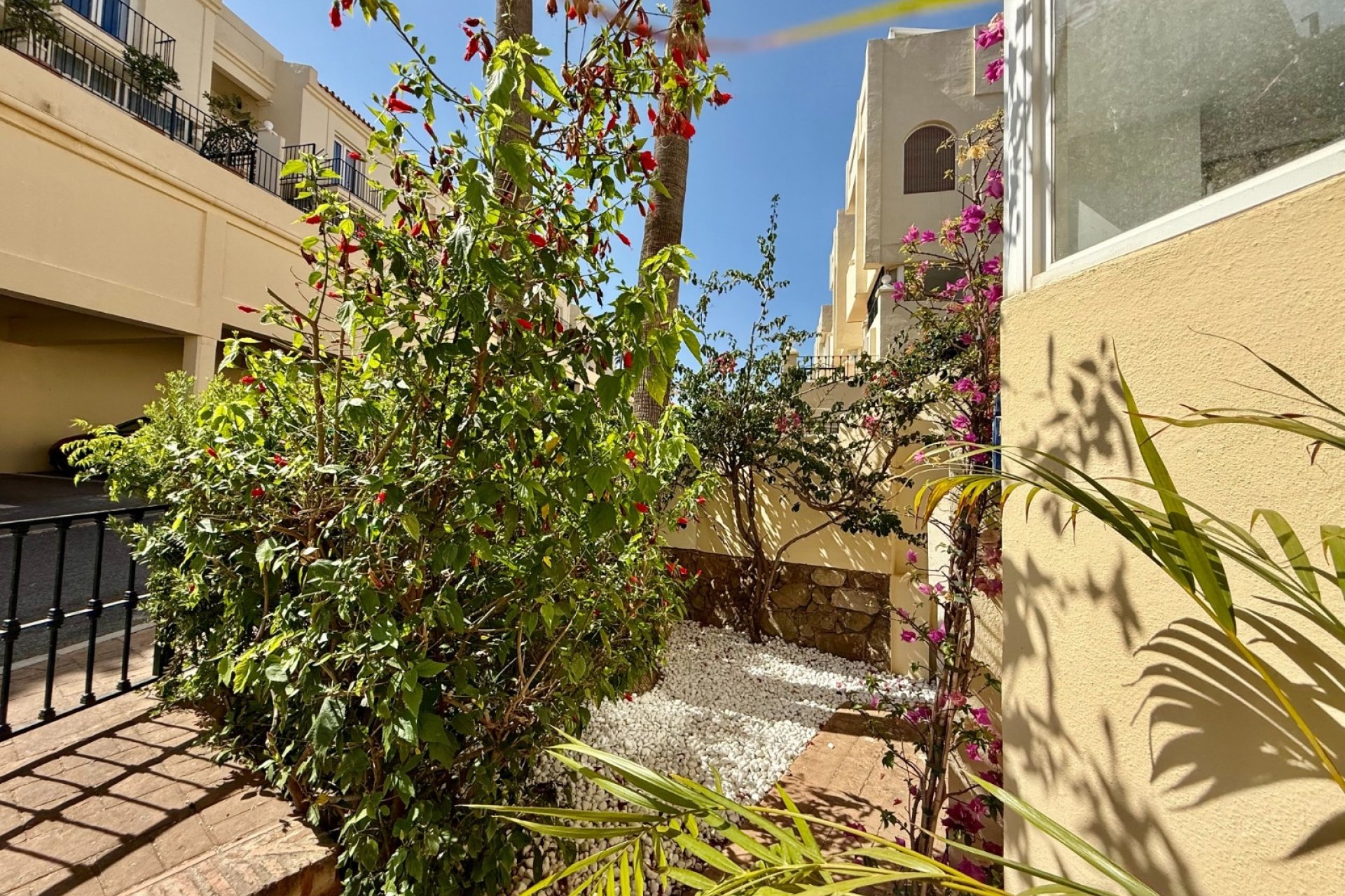 Revente - Apartment -
Benahavis - La Quinta