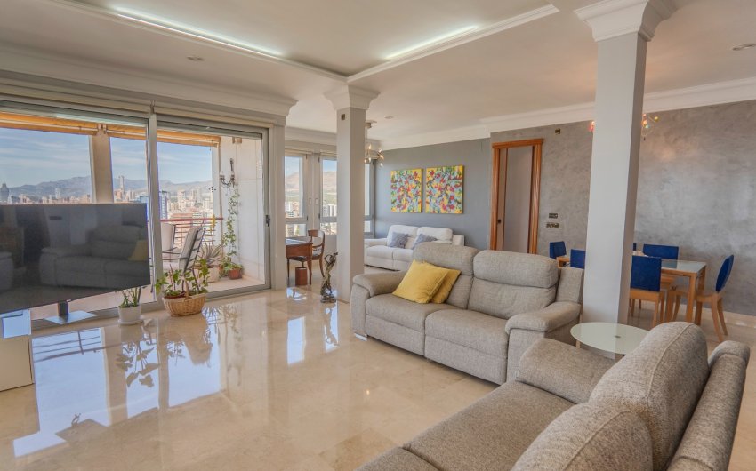 Revente - Apartment -
Benidorm