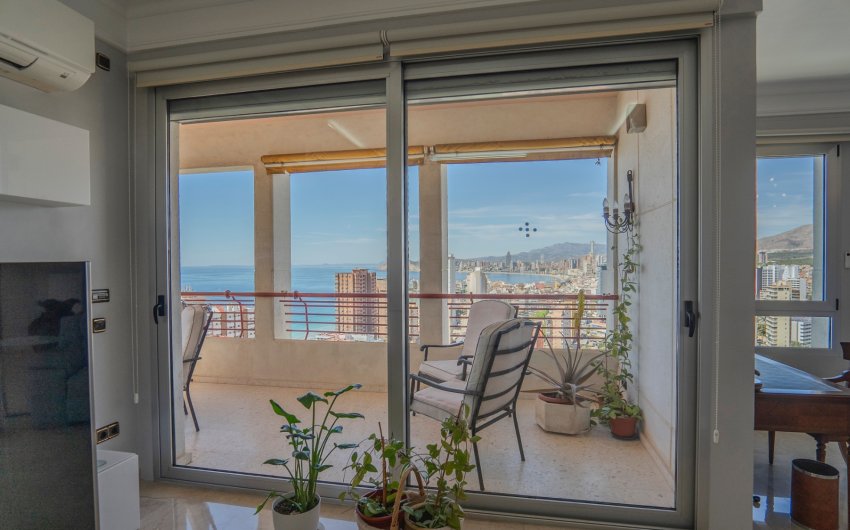 Revente - Apartment -
Benidorm