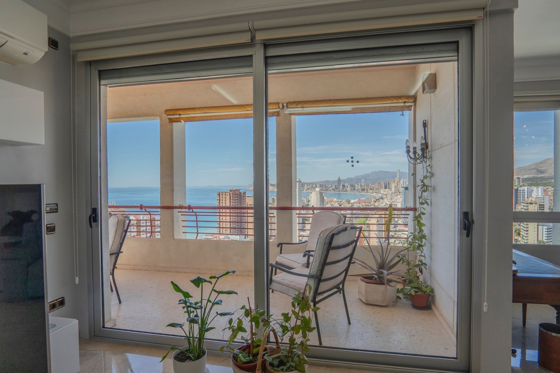 Revente - Apartment -
Benidorm