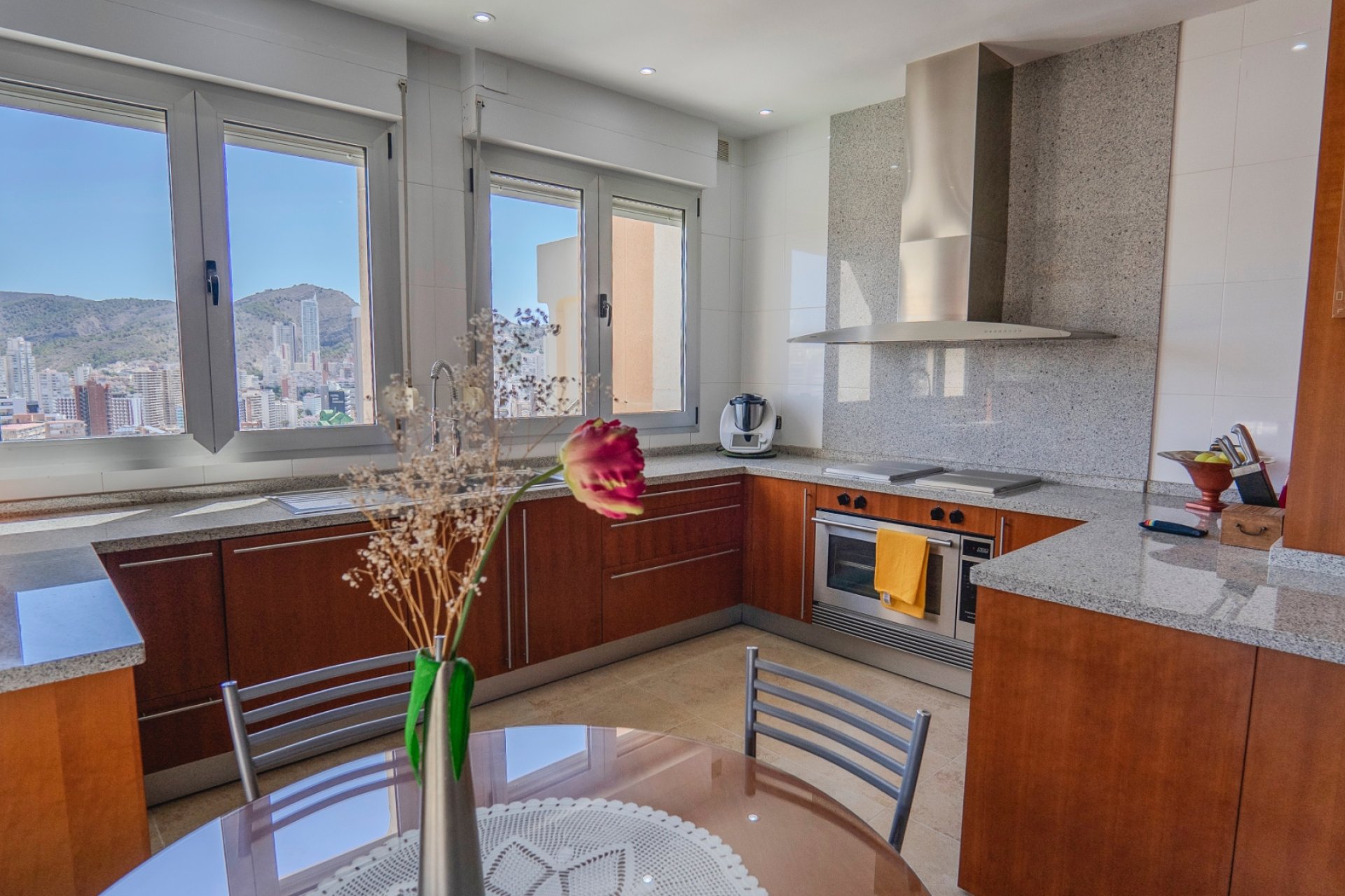 Revente - Apartment -
Benidorm