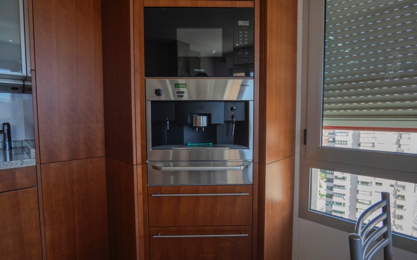 Revente - Apartment -
Benidorm