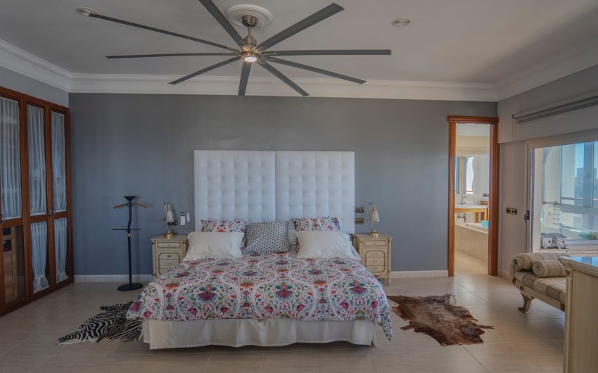 Revente - Apartment -
Benidorm