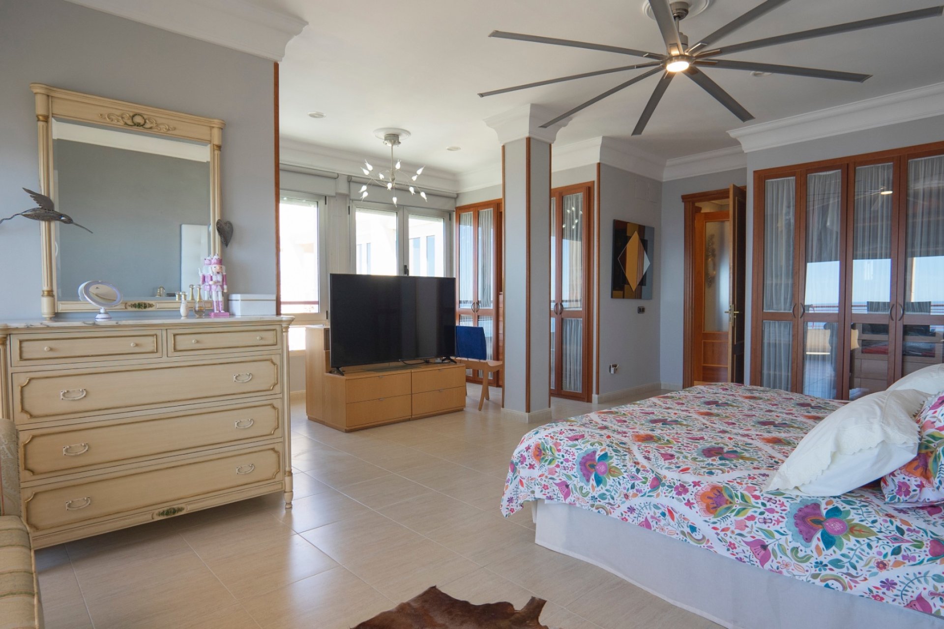Revente - Apartment -
Benidorm
