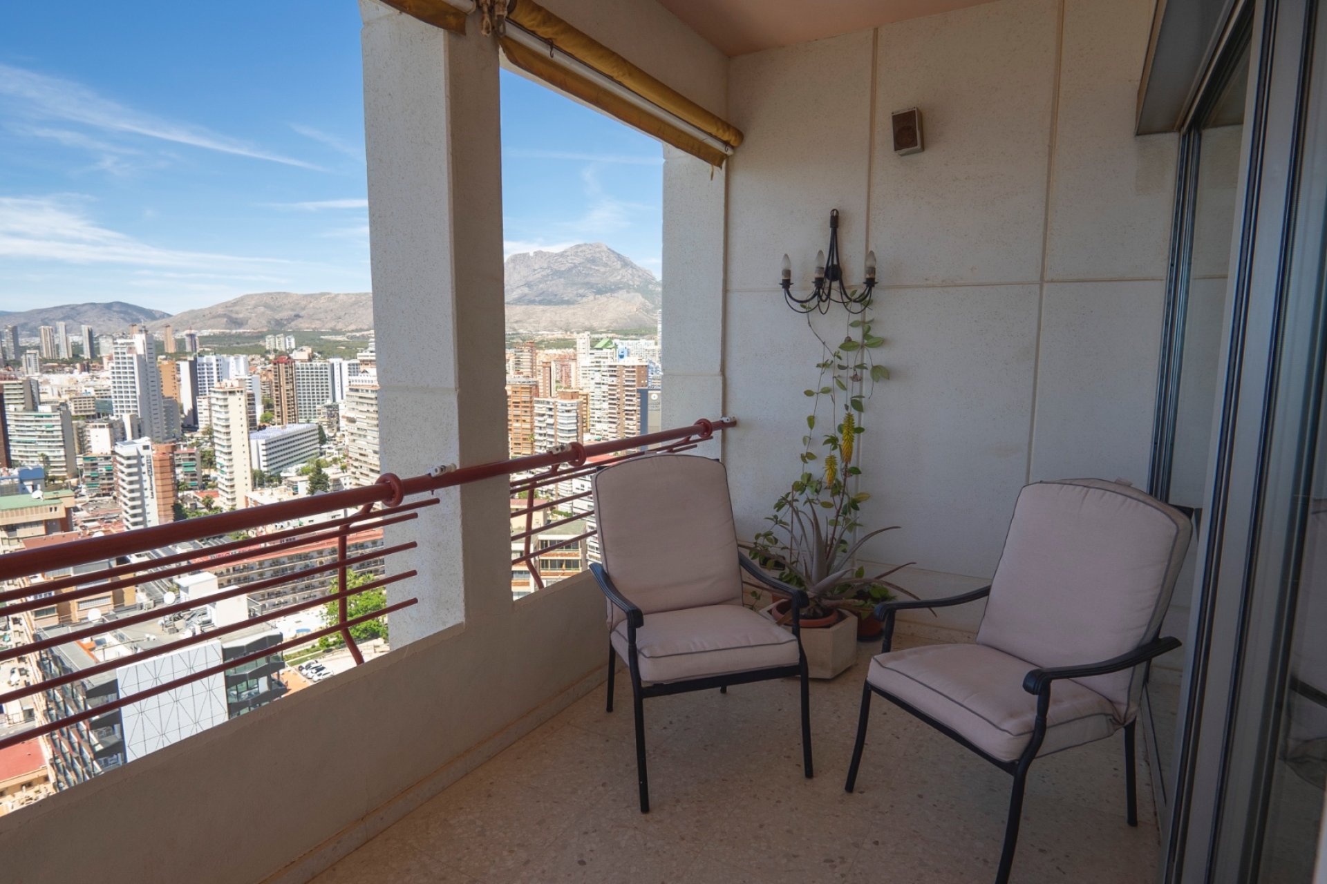 Revente - Apartment -
Benidorm