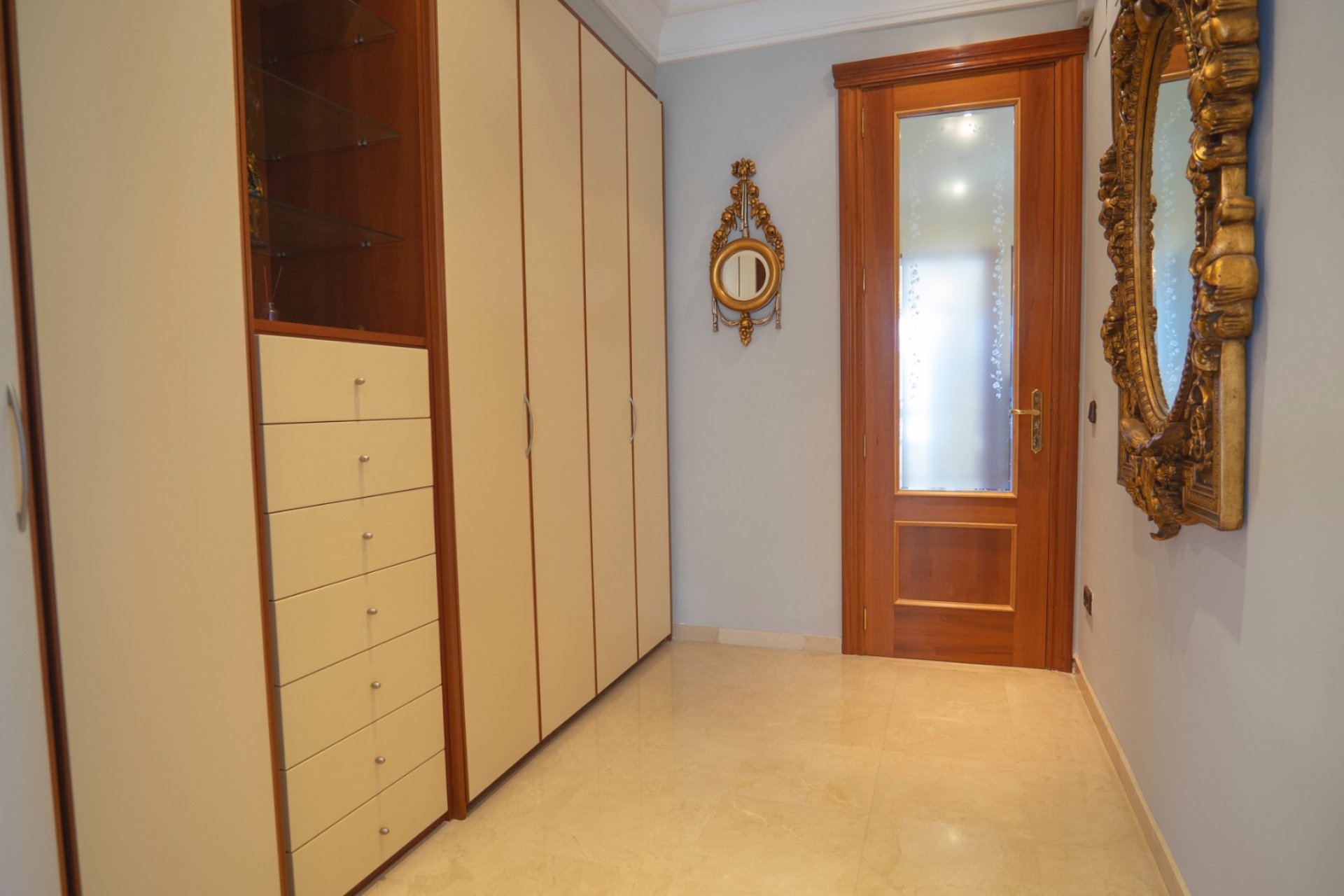 Revente - Apartment -
Benidorm