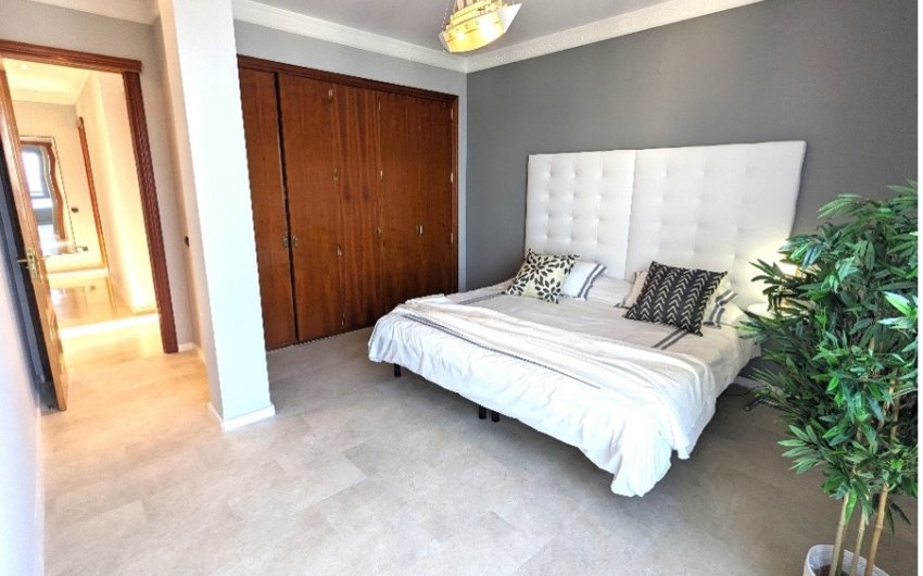 Revente - Apartment -
Benidorm