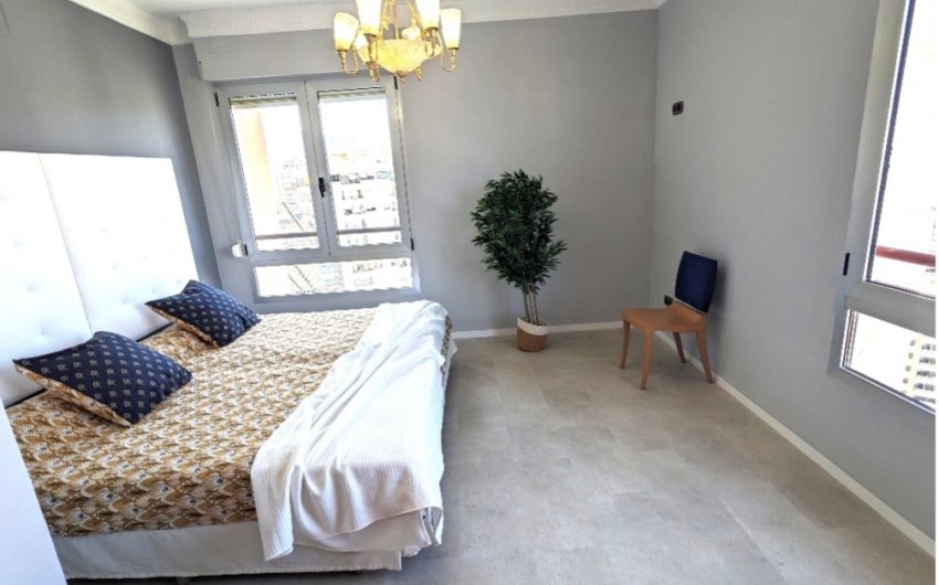 Revente - Apartment -
Benidorm