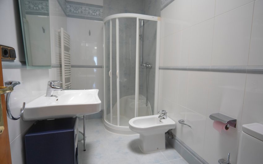 Revente - Apartment -
Benidorm