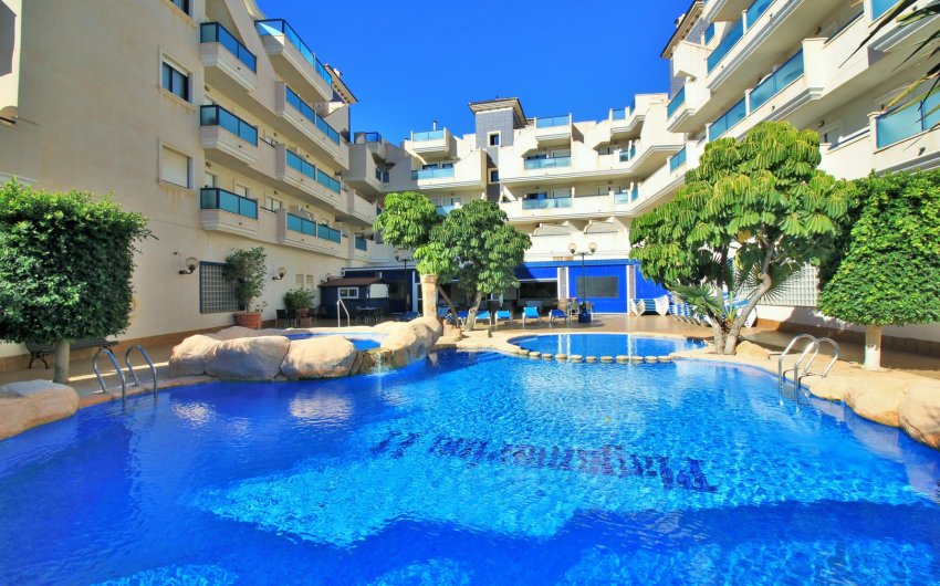 Revente - Apartment -
Cabo Roig