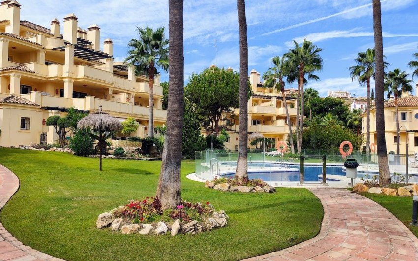 Revente - Apartment -
Casares Playa - Costa del Sol