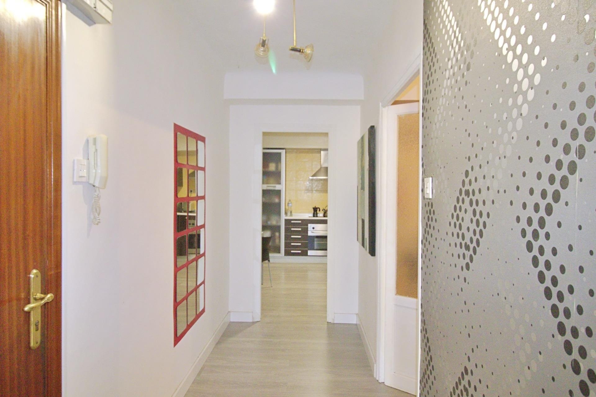 Revente - Apartment -
Elche - Plaza Crevillente-juzgados