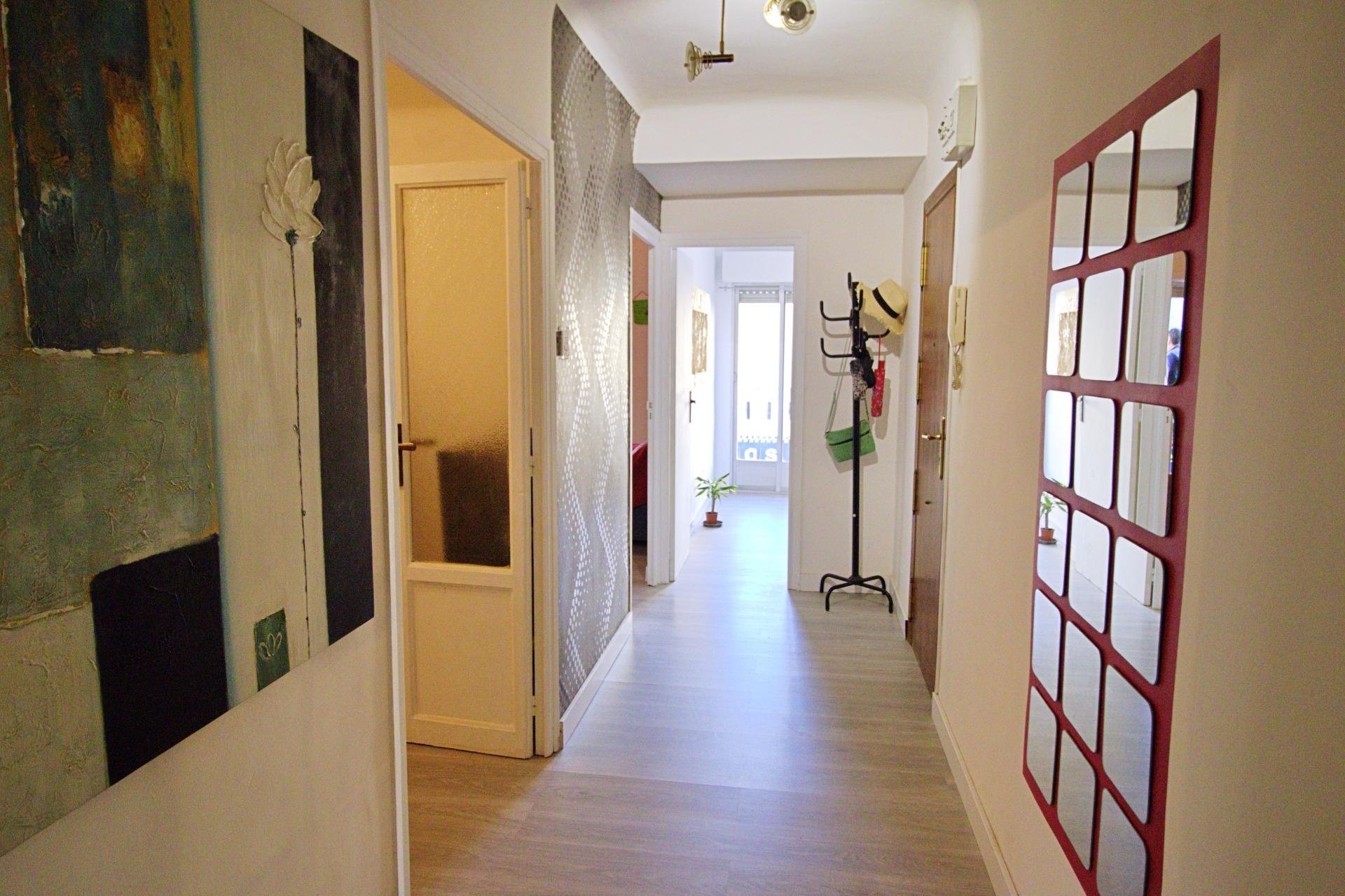 Revente - Apartment -
Elche - Plaza Crevillente-juzgados