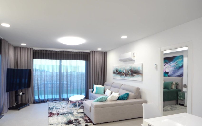 Revente - Apartment -
Finestrat