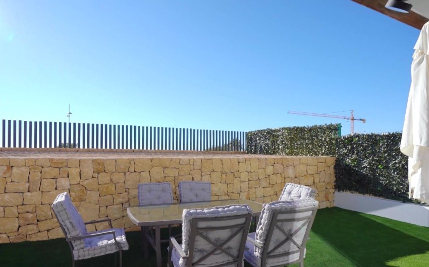 Revente - Apartment -
Finestrat